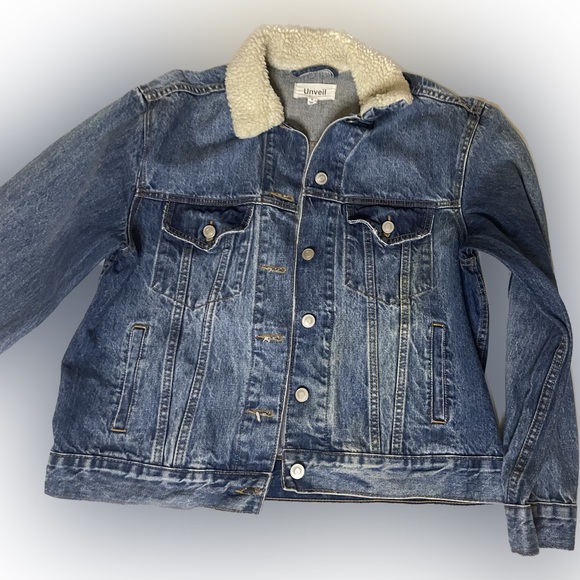 Victoria’s Secret PINK Unveil Jean Jacket size L - Picture 2 of 10